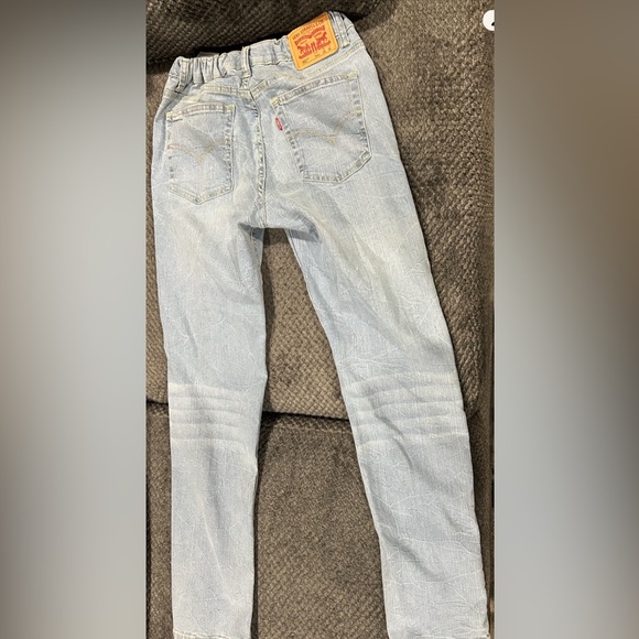 Levi Strauss boy’s jeans.  Size 16. - Picture 3 of 5